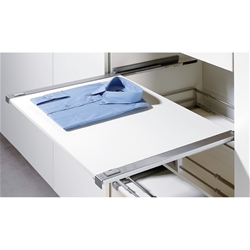 Hettich Schrank-Tablarauszug, mit Dämpfung, Stahl Amari 9132980, silber pulverbeschichtet Bodenstärke 16-19mm, Bodenbreite max. 1000mm