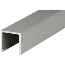 Glastrennwand-Deckenprofil 25x25mm, (auch als Wandprofil verwendbar), mit 14 Bohrungen, im Folienschlauch, etikettiert, ohne Dichtung, Länge 6100 mm, Oberfl. F9 (Edelstahlfarben) Nr. 29297