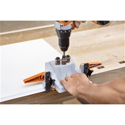 Blum ECODRILL Scharnierplattenbohrlehre, Aluminiumguss, vertikal bohren, mit Seitenanschlägen 80-130mm, Absauganschluss 30-42/44-46mm, Randabstand Topfbohrung 2-8mm Nr. M31.1000.01