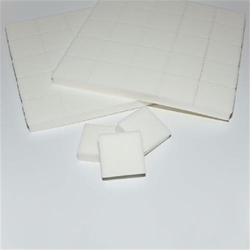 Formstanzteil Typ: CC33B (XAS3015) 48x48x15mm weiß fein einseitig selbstklebend 33 Kg/m³, Distanzpolster (Krt. a 3000 Stück) Nr. 420588