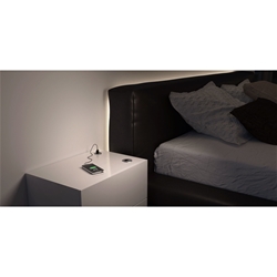 USB Einbau-Doppelsteckdose 2-fach, 5V DC/max. 2100mA, 1,8m Leitung, LED Stecker eckig schwarz Abdeckung silber Nr. 3057402